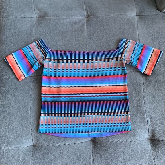 3 For $20 ADIDAS ORIGINALS X FARM Off Shoulder Top - Picture 5 of 8